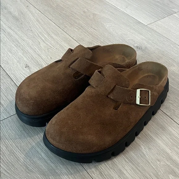 Birkenstock platform Brown Suede Clogs with Buckle - Picture 2 of 5